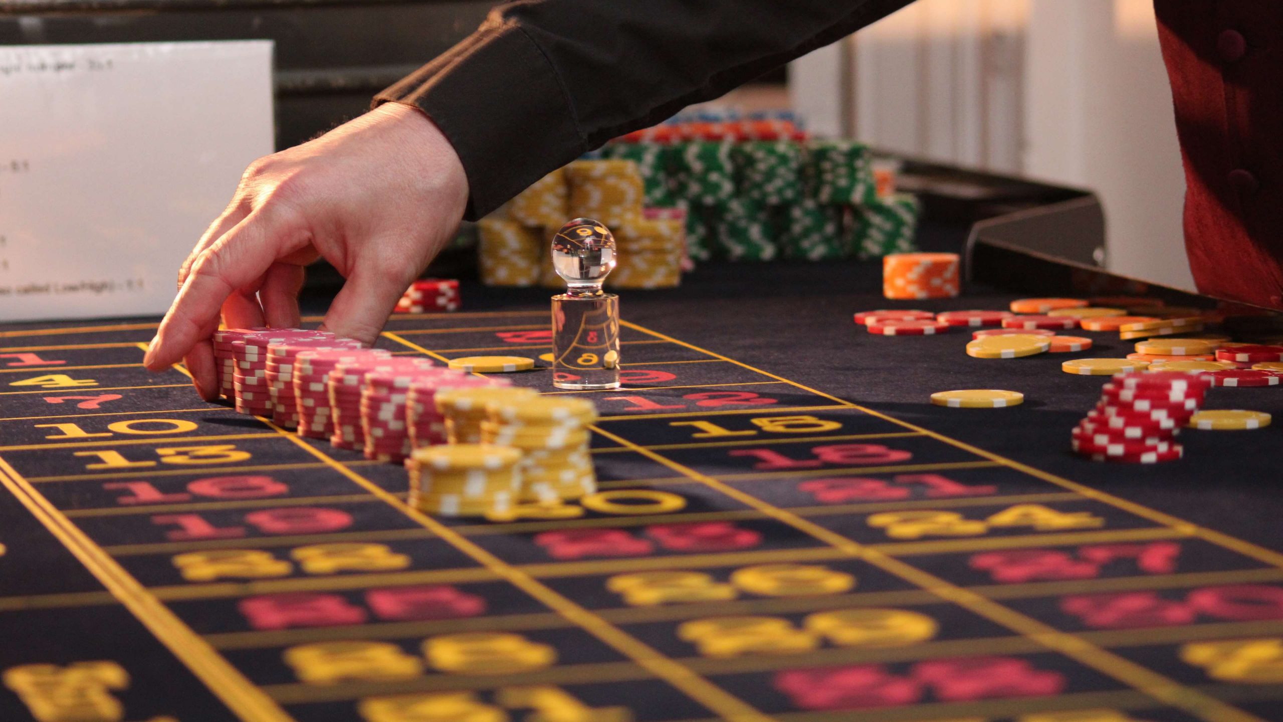 bandar poker online and its benefits